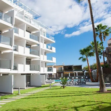 Апартаменти El Palmar *